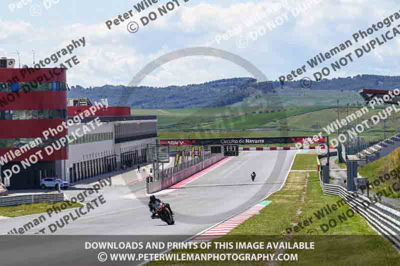 cadwell no limits trackday;cadwell park;cadwell park photographs;cadwell trackday photographs;enduro digital images;event digital images;eventdigitalimages;navarra;no limits trackdays;peter wileman photography;racing digital images;trackday digital images;trackday photos